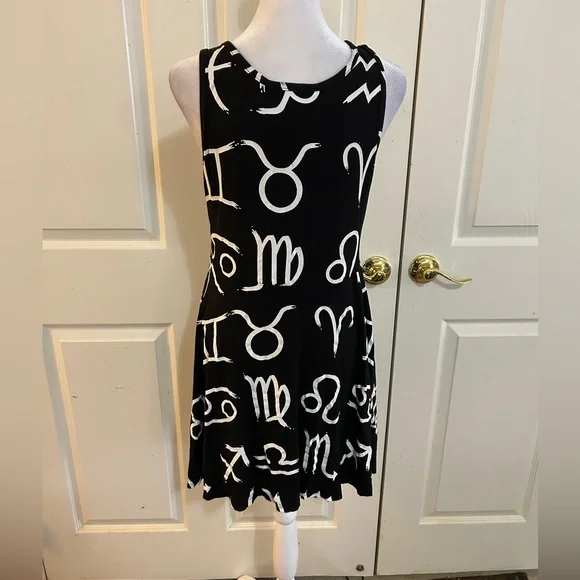Killstar black & white sleeveless dress, Medium - Picture 3 of 5